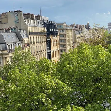 Romantic Balcony Near Arc De Triomphe Alloggio in famiglia *